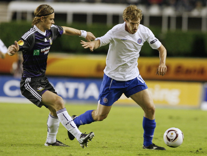 Split, 300910. Stadion Poljud. Nogometna utakmica drugog kola Europske lige, Hajduk – Anderlecht. Na fotografiji: Ivan Strinic. Foto: Ante Cizmic / CROPIX Split, 300910. Stadion Poljud. Nogometna utakmica drugog kola Europske lige, Hajduk – Anderlecht. Na fotografiji: Ivan Strinic. Foto: Ante Cizmic / CROPIX