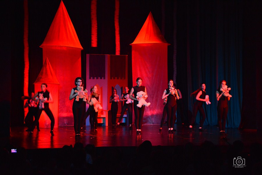 Plesna udruga Gesta: Bajka.hr