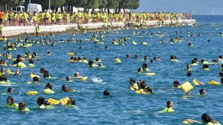 Jubilarni 10. dm Millennium Jump na zadarskoj rivi, Photo: Dino Stanin/PIXSELL Jubilarni 10. dm Millennium Jump na zadarskoj rivi, Photo: Dino Stanin/PIXSELL