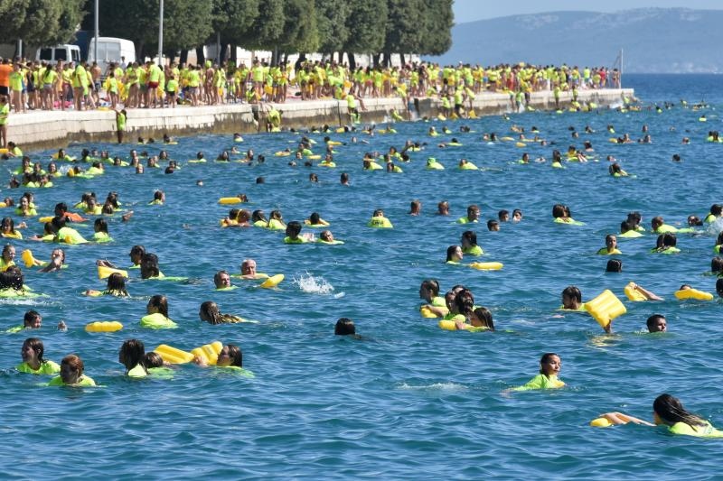 Jubilarni 10. dm Millennium Jump na zadarskoj rivi, Photo: Dino Stanin/PIXSELL Jubilarni 10. dm Millennium Jump na zadarskoj rivi, Photo: Dino Stanin/PIXSELL