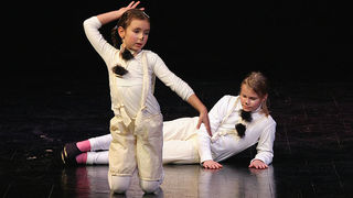 HKK Zadar – Plesna predstava: “Problemi jedne klinceze” (foto: Marin Gospić)