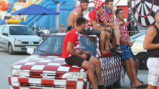 Bibinje: Navijanje za Vatrene i fešta nakon pobjede nad Engleskom