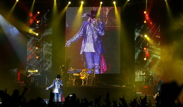 Zagreb, 240910. 
Arena Zagreb.
Popularni kalifornijski rock bend Guns N