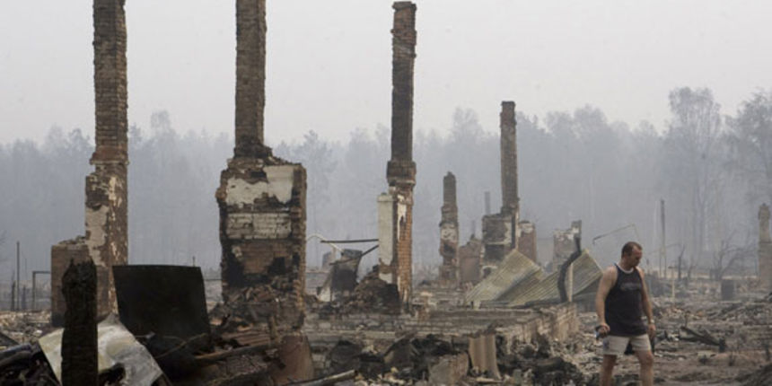 Jedno od brojnih požarišta u okolici Moskve (Foto: AP) Jedno od brojnih požarišta u okolici Moskve (Foto: AP)