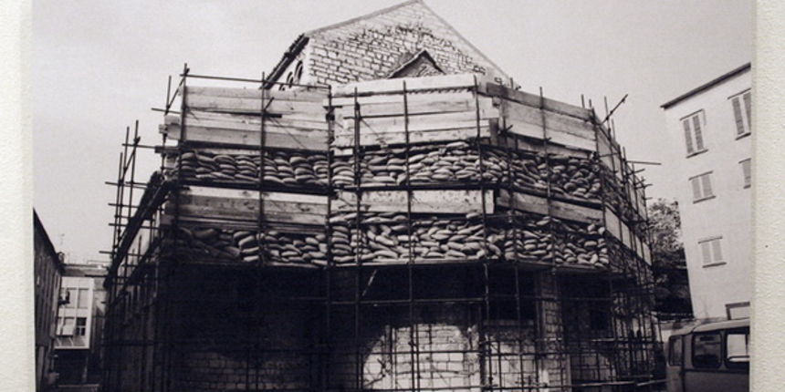 HKK: Otvorenje izlozbe “Razaranje Zadra” Zvonka Kucelina i Zeljka Karavide