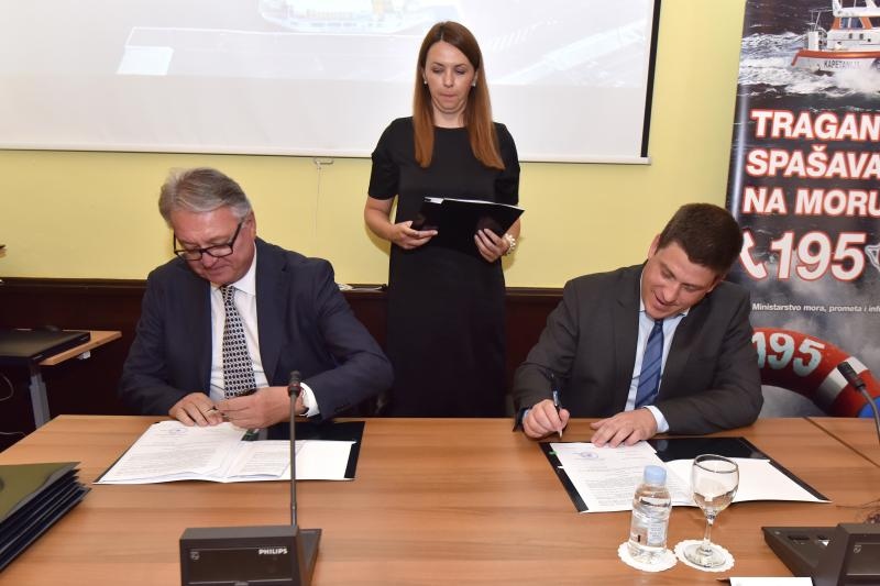 Preuzimanje nove brodice za traganje i spašavanje na moru Preuzimanje nove brodice za traganje i spašavanje na moru