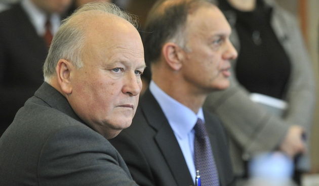 Zagreb, 250113,
Svecano potpisivanje ugovora o zajmu izmedju Hrvatske banke za obnovu i razvitak HBOR i Europske investicijske banke EIB. Potpisnici ugovora su Anton Kovacev HBOR i Anton Rop EIB uz prisustvo ministra Slavka Linica.
Na fotografiji:Slavko L