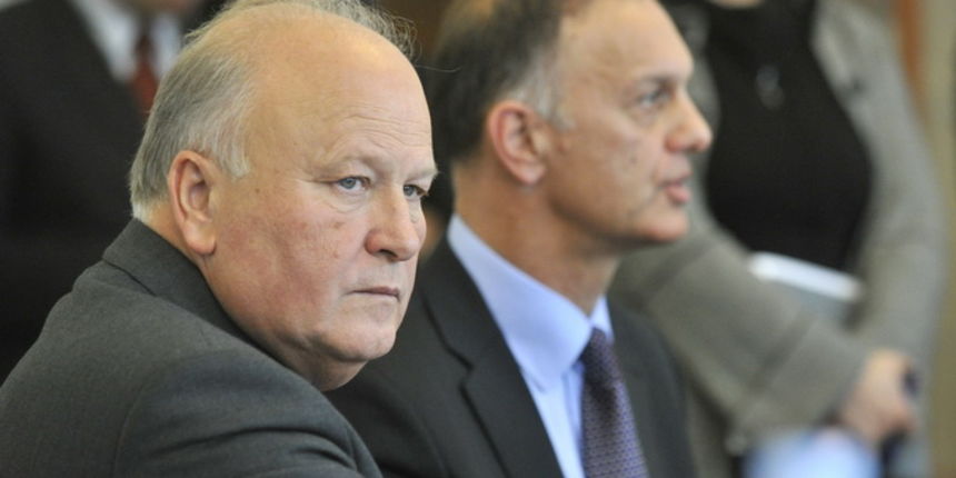 Zagreb, 250113,
Svecano potpisivanje ugovora o zajmu izmedju Hrvatske banke za obnovu i razvitak HBOR i Europske investicijske banke EIB. Potpisnici ugovora su Anton Kovacev HBOR i Anton Rop EIB uz prisustvo ministra Slavka Linica.
Na fotografiji:Slavko L