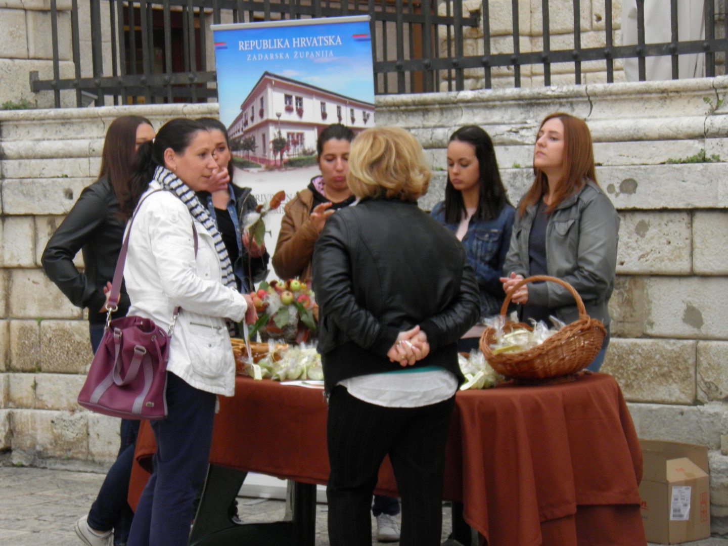 Svjetski dan jabuka na Narodnom trgu Svjetski dan jabuka na Narodnom trgu