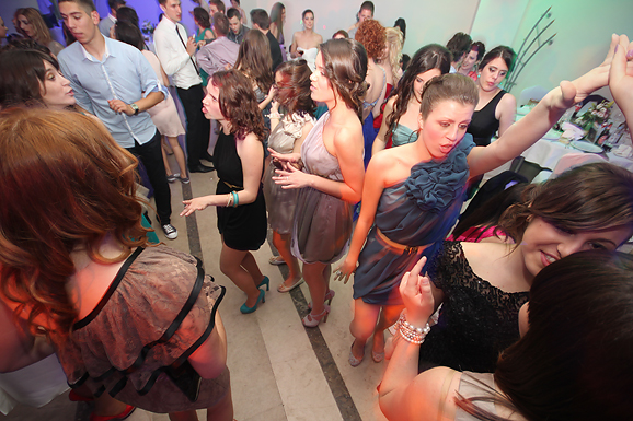 Maturalna večer gimnazije jurja barakovića (foto:Saša Čuka) Maturalna večer gimnazije jurja barakovića (foto:Saša Čuka)