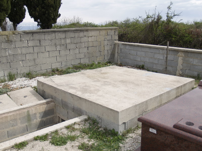 Posljednji ispracaj Hrvoja Custica, Murvica 5. travnja 2008, 12 sati Posljednji ispracaj Hrvoja Custica, Murvica 5. travnja 2008, 12 sati