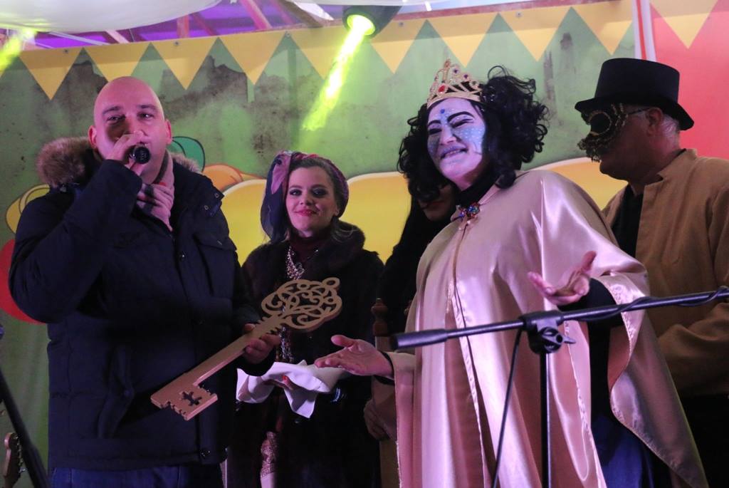 Maškarana Republika preuzela vlast u Viru