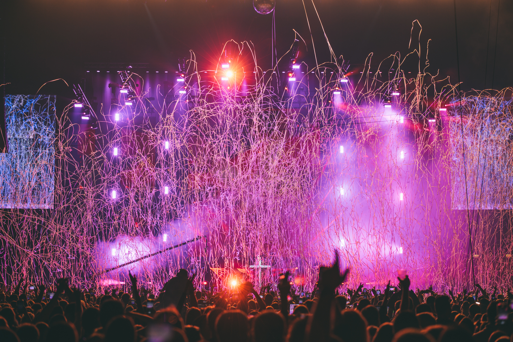 Trijumfalni koncert Saše Matića u rasprodanoj Areni Zagreb Trijumfalni koncert Saše Matića u rasprodanoj Areni Zagreb