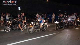 Čudesna noć: Velika fešta ulicama Zadra nakon plasmana Vatrenih u finale SP Čudesna noć: Velika fešta ulicama Zadra nakon plasmana Vatrenih u finale SP