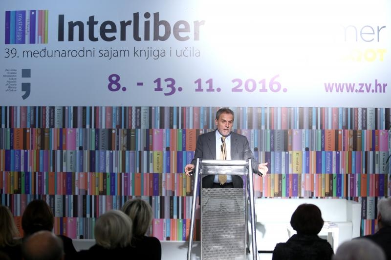 Gradonacelnik Milan Bandic na Zagrebackom velesajmu otvorio je 39. medjunarodni sajam knjiga Interliber i Reboot InfoGamer 2016. Photo: Anto Magzan/PIXSELL