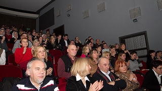 HNK Zadar: “Ljubi s ljubavlju”, foto: Leo Banić HNK Zadar: “Ljubi s ljubavlju”, foto: Leo Banić