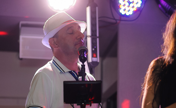 Toto i kraljice u Posh Pubu – foto Ivan Toman Toto i kraljice u Posh Pubu – foto Ivan Toman