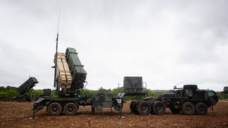 Prezentacija američkog sustava protuzračne obrane Patriot u Zemuniku Prezentacija američkog sustava protuzračne obrane Patriot u Zemuniku