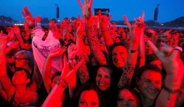 Zagreb, 290812.
Hipodrom.
Americka rock skupina Red Hot Chili Peppers u sklopu svjetske turneje kojom promovira deseti studijski album “I’m with You” iz 2011. nastupila je po prvi put pred zagrebackom publikom.
Predgrupa na koncertu su bili kao posebni go