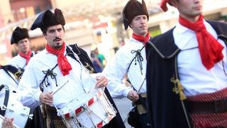 Zagreb: Počasna satnija Kravat pukovnije na Dolcu