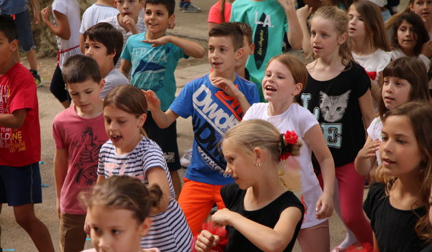 Posljednji dan nastave u OŠ Petra Preradovića u ritmu zumbe