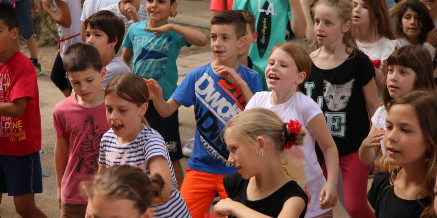 Posljednji dan nastave u OŠ Petra Preradovića u ritmu zumbe