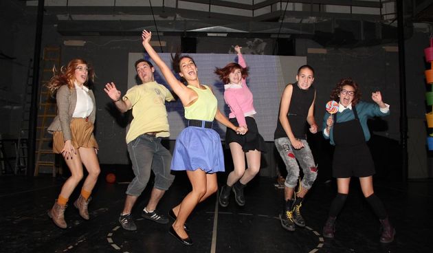 Ususret novoj sezoni u HNK Zadar u srijedu, 25. rujna s početkom u 20 sati premijerno će biti izvedena predstava SASVIM SAM POPUBERTETIO,  u produkciji  HNK ZADAR u suradnji s kazališnom udrugom “Igrajmo se” Zadar.  Autorica teksta je Sanja Pilić, a redat