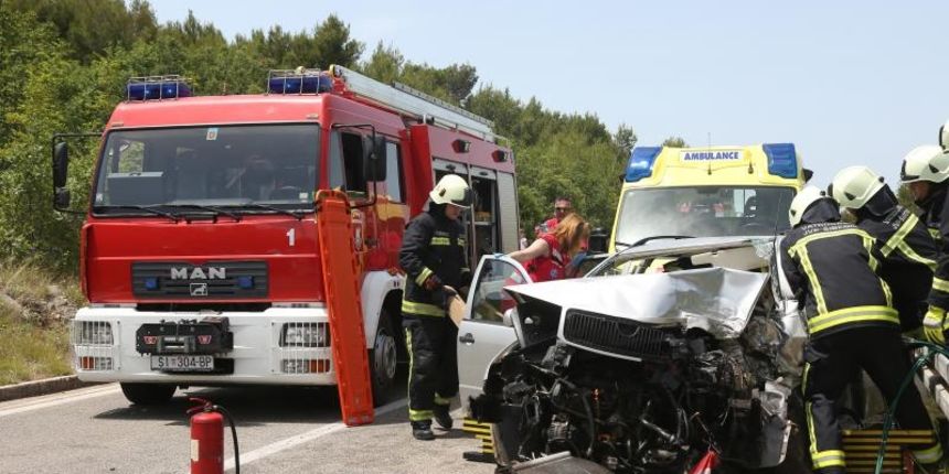Prometna nesreća u Lugovićima kod Šibenika. Photo: Dusko Jaramaz/PIXSELL