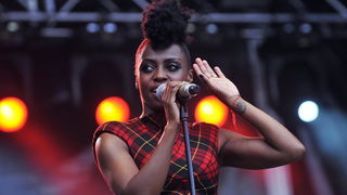 Zagreb, 220610.
Na Jarunu se od 21.-23.06. odrzava glazbeni spektakl T-Mobile INmusic festival na kojem ce nastupiti mnogobrojni izvodjaci kako iz zemlje tako i svijeta. Drugi dan festivala.
Na fotografiji: Grupa Morcheeba.
Foto: Boris Kovacev / CROPIX Zagreb, 220610.
Na Jarunu se od 21.-23.06. odrzava glazbeni spektakl T-Mobile INmusic festival na kojem ce nastupiti mnogobrojni izvodjaci kako iz zemlje tako i svijeta. Drugi dan festivala.
Na fotografiji: Grupa Morcheeba.
Foto: Boris Kovacev / CROPIX