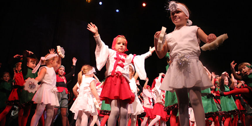 HKK Zadar – Plesna čestitka Zadarskog plesnog ansambla