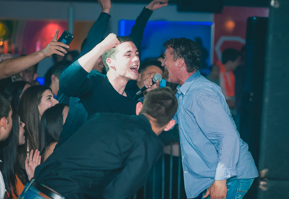 Zadarska večer s Ivicom Sikirićem Ićom u Hitch baru, 8.5.2015. (Foto: Ivan Toman) Zadarska večer s Ivicom Sikirićem Ićom u Hitch baru, 8.5.2015. (Foto: Ivan Toman)