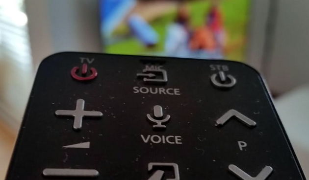 Daljinski upravljač i Digitalna TV. Foto: Mladen Malik
