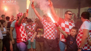 Navijačko ludilo u Zadru za vrijeme i nakon finala Svjetskog prvenstva Navijačko ludilo u Zadru za vrijeme i nakon finala Svjetskog prvenstva
