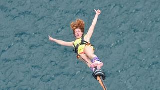 Mario Možnik otvorio bungee jumping sezonu na Masleničkom mostu, Photo: Hrvoje Jelavic/PIXSELL