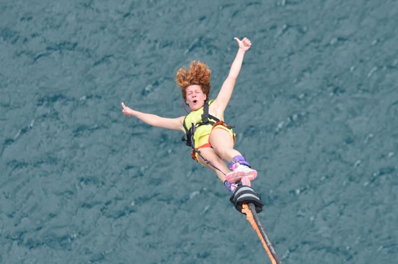 Mario Možnik otvorio bungee jumping sezonu na Masleničkom mostu, Photo: Hrvoje Jelavic/PIXSELL