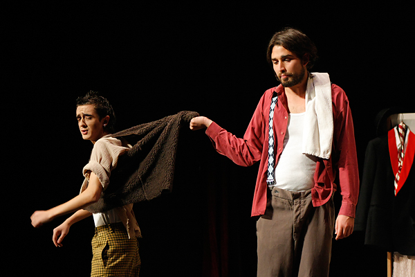 Zadarska Noć kazališta – “Teštament” (foto:Saša Čuka) Zadarska Noć kazališta – “Teštament” (foto:Saša Čuka)