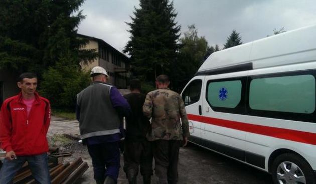 Prvi rudar izlazi iz jame Raspotočje