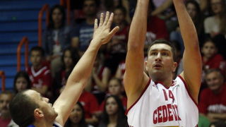 Zagreb, 220513
Dvorana II Doma sportova.
Kosarkaska utakmica pulufinale doigravanja za prvaka Hrvatske (2 utakmica) Cedevita – Zadar.
Na slici: Goran Suton 14, Ive Ivanov 6.
Foto: Nenad Dugi / CROPIX Zagreb, 220513
Dvorana II Doma sportova.
Kosarkaska utakmica pulufinale doigravanja za prvaka Hrvatske (2 utakmica) Cedevita – Zadar.
Na slici: Goran Suton 14, Ive Ivanov 6.
Foto: Nenad Dugi / CROPIX