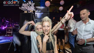 Ludnica u Saturnusu: Najbolji doček u svemiru i šire Ludnica u Saturnusu: Najbolji doček u svemiru i šire