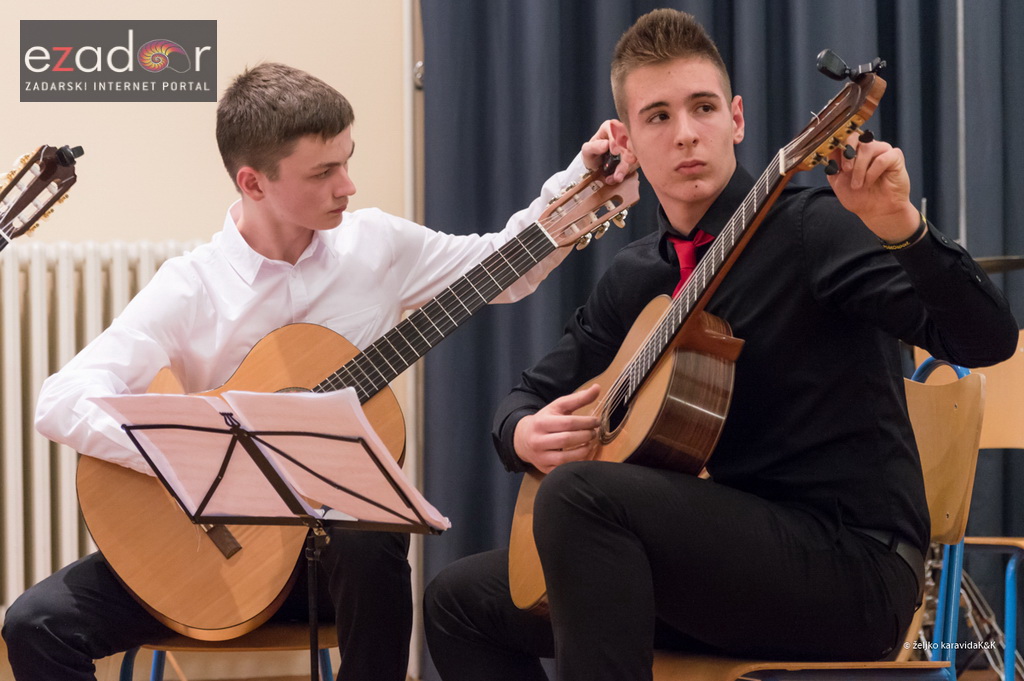 Božićni koncert mladih ansambala Glazbene škole Blagoje Bersa