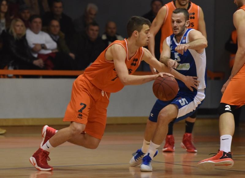 A-1 liga, 15. kolo: GKK Šibenik – KK Zadar 64-53 A-1 liga, 15. kolo: GKK Šibenik – KK Zadar 64-53