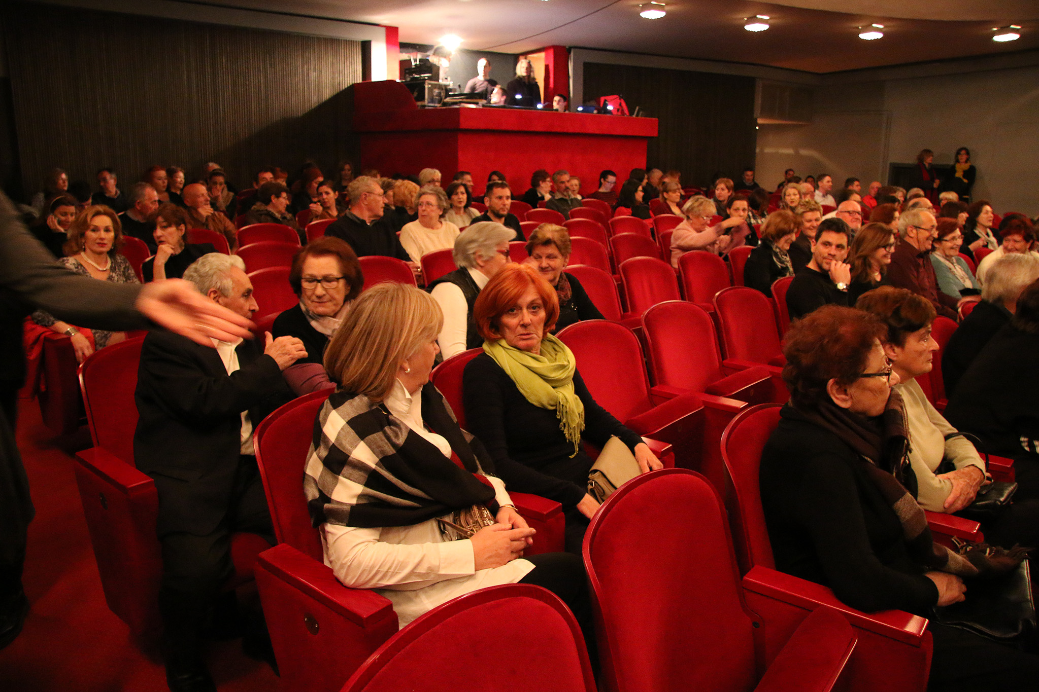 Predstava godine “260 dana” u HNK Zadar Predstava godine “260 dana” u HNK Zadar