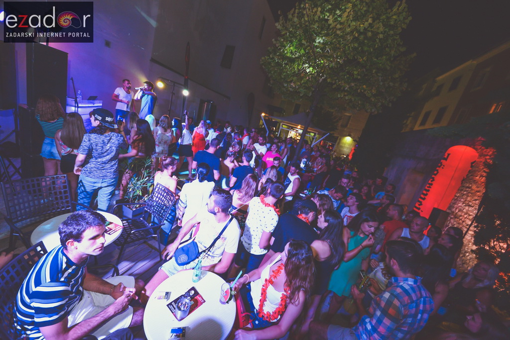 Connect @ Teatro bar & Zlatni kutić Connect @ Teatro bar & Zlatni kutić