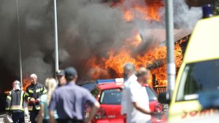 Požar na ŠRC Jelenovac, grad prekriven dimom, zaustavljeni autobusi…
