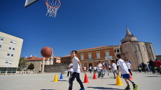 Košarkaške legende zaigrale sa Zadranima na Forumu Košarkaške legende zaigrale sa Zadranima na Forumu