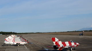 U 93. Zrakoplovnoj bazi u Zemuniku započela obuka pilota MIG-ova. Foto: Marinko Karačić/HRZ i PZO U 93. Zrakoplovnoj bazi u Zemuniku započela obuka pilota MIG-ova. Foto: Marinko Karačić/HRZ i PZO