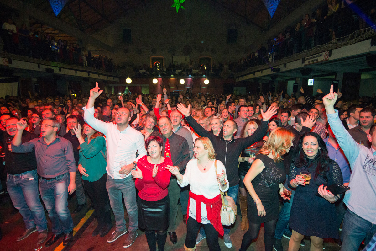 Božićni koncert Tomislava Bralića i klape Intrade u zadarskom klubu Arsenal 25. prosinca 2016.