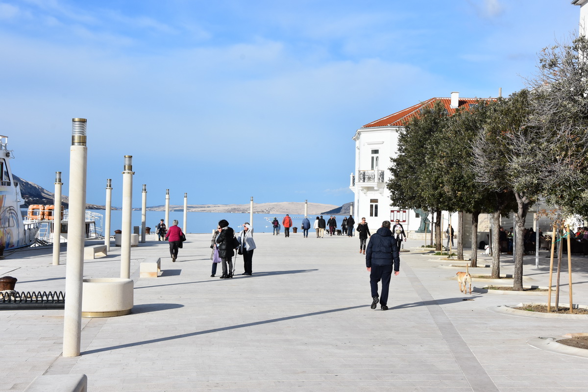 Grad Pag prepun turista tijekom božićno-novogodišnjih blagdana