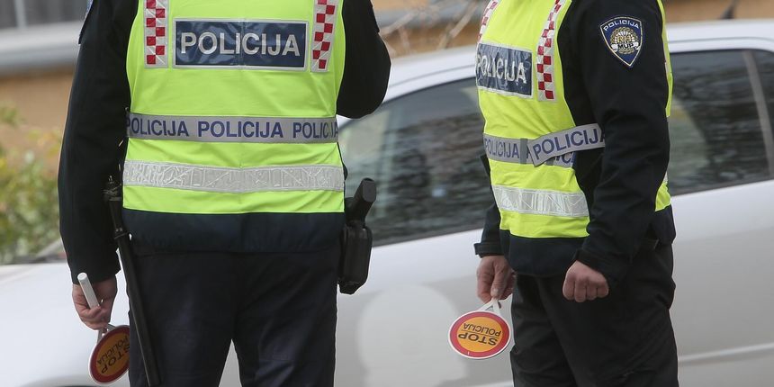 Prometna policija, alkotest, policija ilustracija Prometna policija, alkotest, policija ilustracija