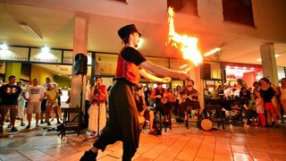 Performeri Saraswati na KalelargArt-u ; foto Iva Perinčić Performeri Saraswati na KalelargArt-u ; foto Iva Perinčić